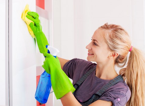 Carpet cleaning team beginning a professional service in a home interior